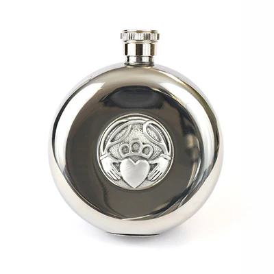 5oz Stainless Steel Hip Flask Set - Claddagh - Polished/Matt Finish - Image 3