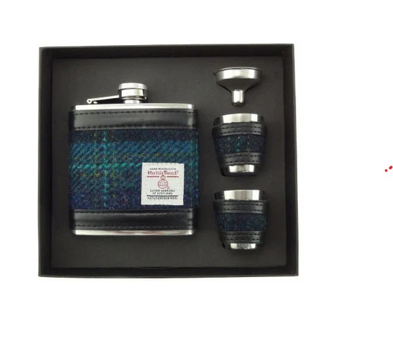 6oz Harris Tweed Hip Flask + Cups Gift Set - Image 7