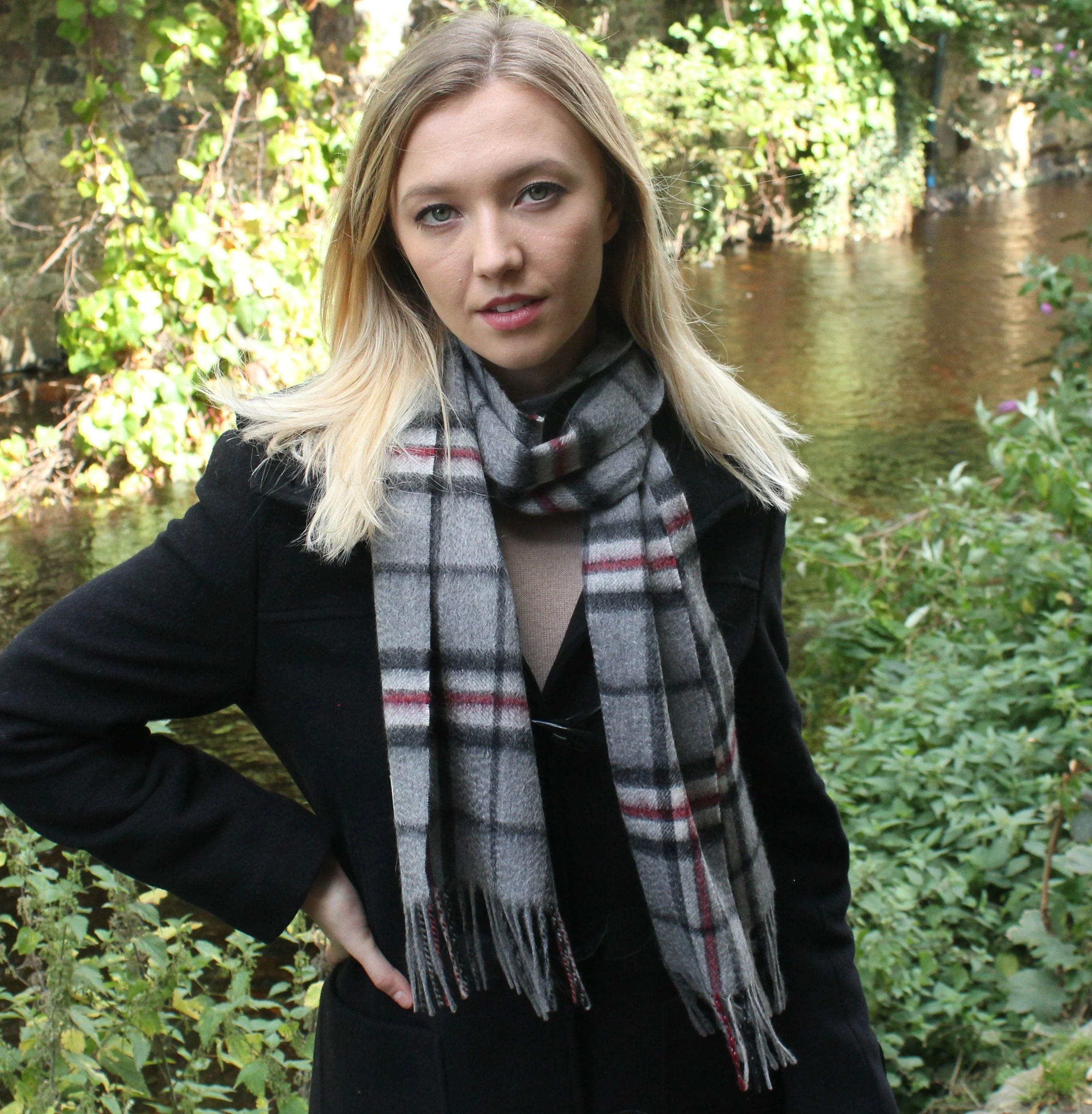 Glenmore 100% Lambswool Tartan Scarf - Buchanan Modern - Image 3