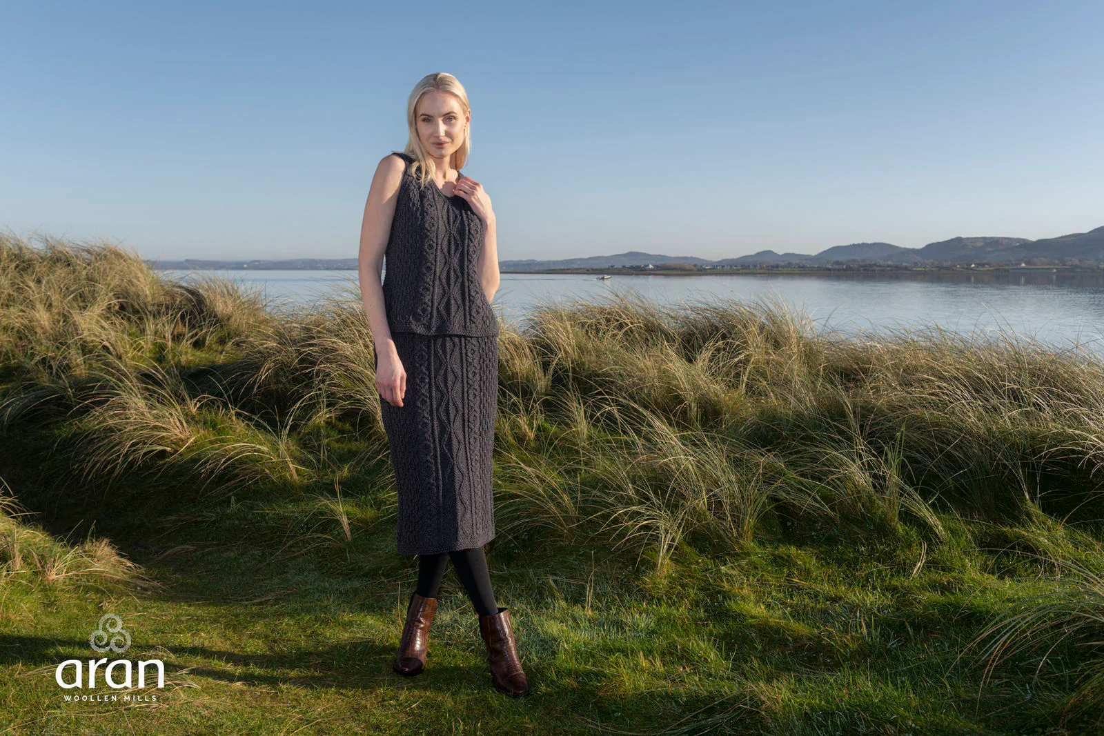 Ladies Merino Wool 3/4 Length Skirt By Aran Mills - Image 2