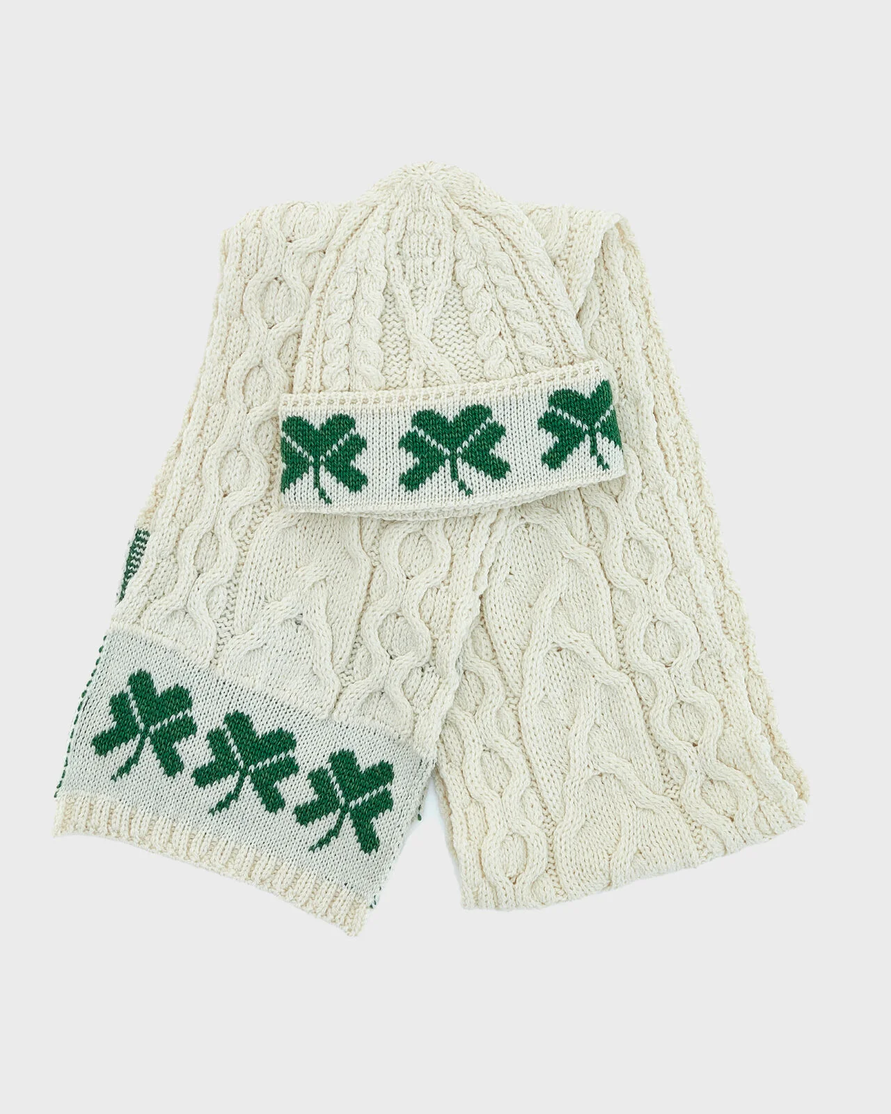 Unisex Merino Wool Cable Pattern Scarf with Shamrock Design by Aran Mills - Image 4