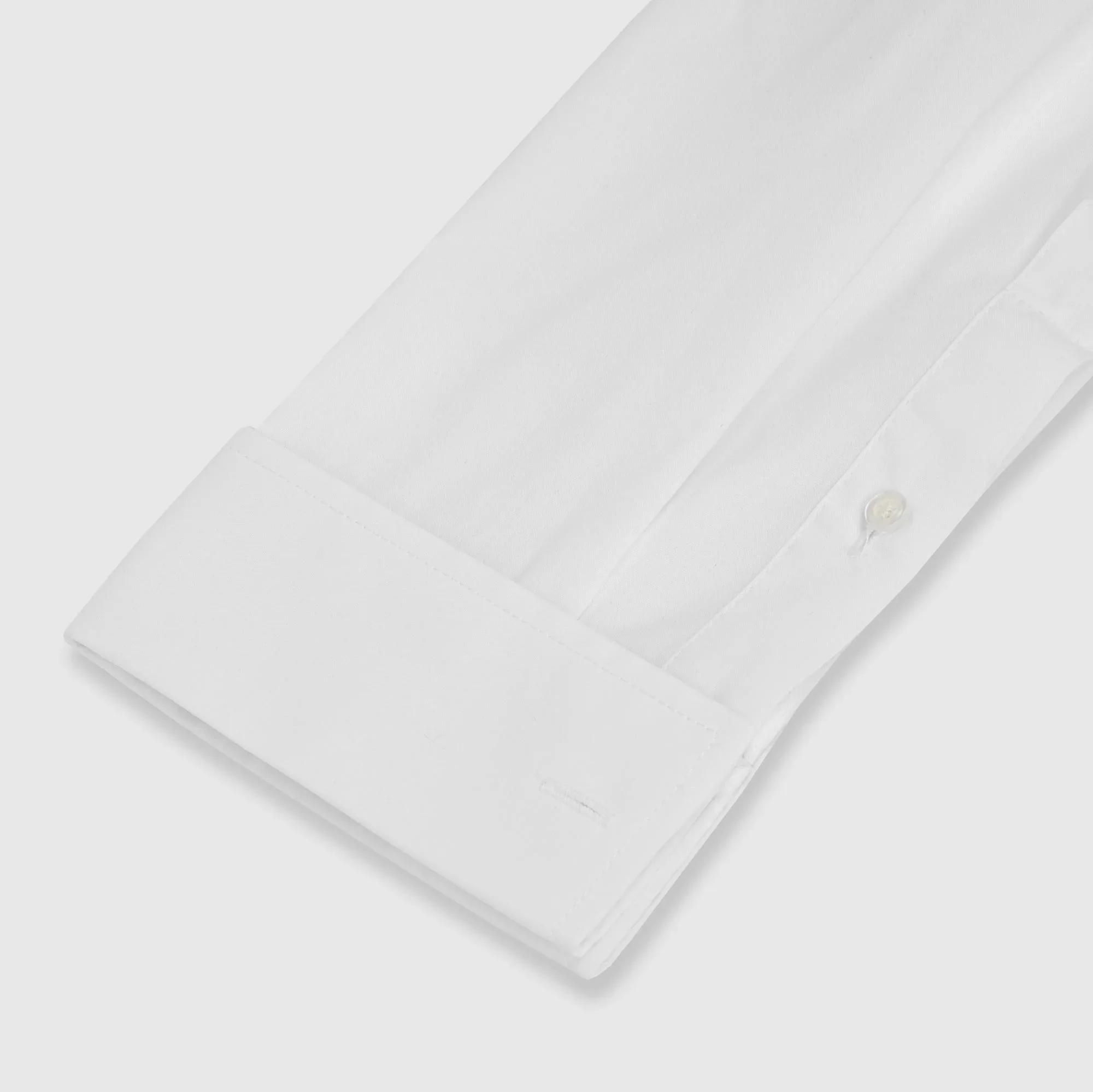 Modern Fit Wing Collar Dress Shirt - Image 3