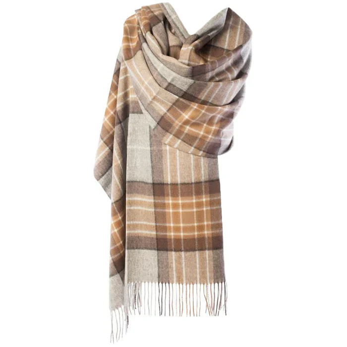 Women's Tartan Lambswool Stole - Image 8